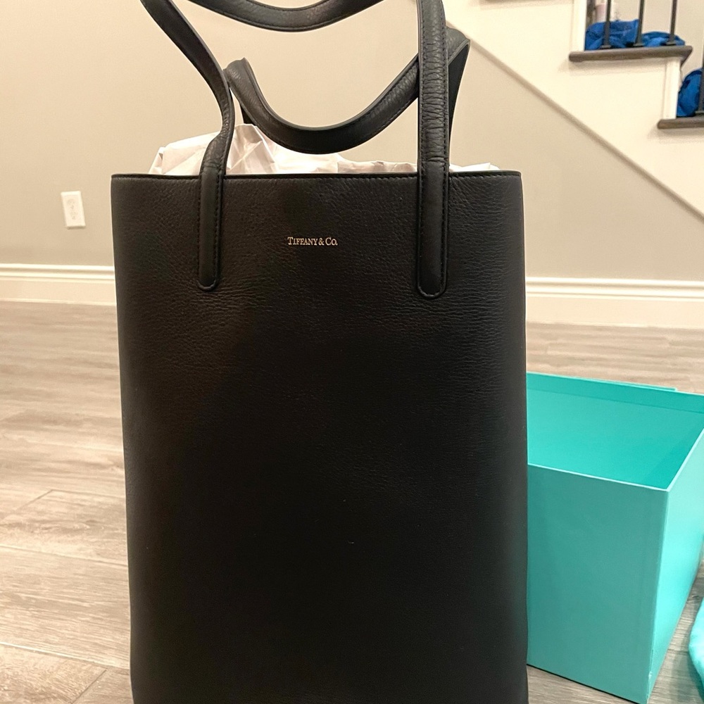 Tiffany & Co. Reader Leather Tote NWT *rare*